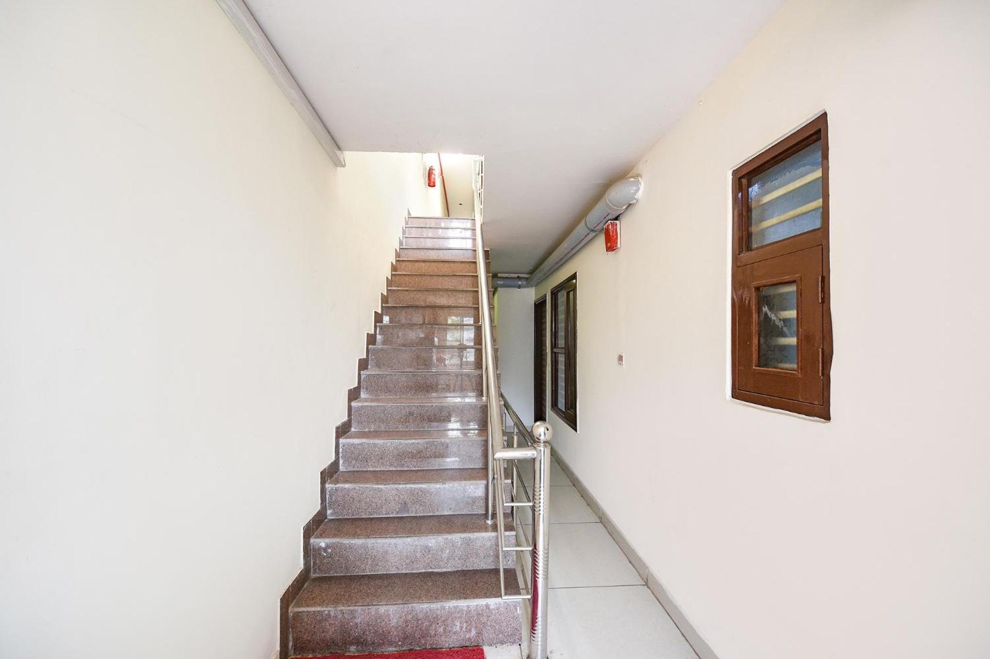Fabhotel Green Valley Chandīgarh Exterior foto